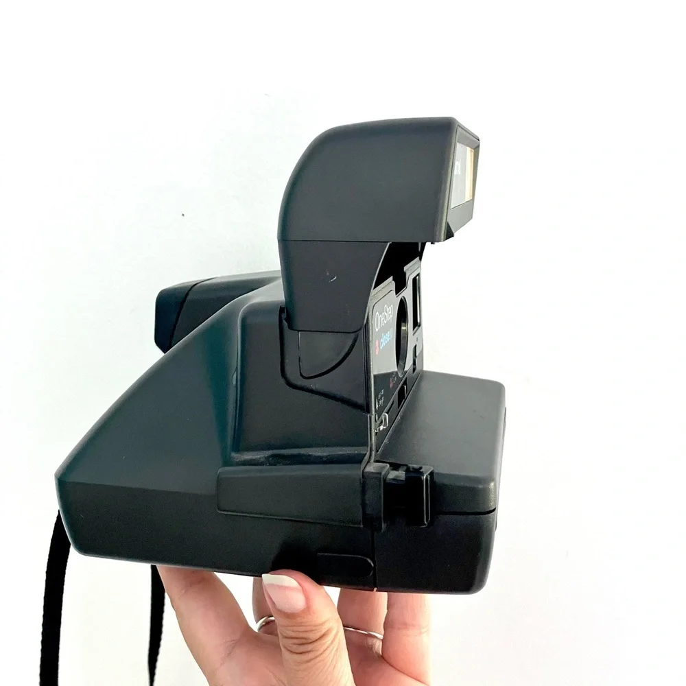 Vintage 90’s Polaroid One Step Close Up black camera